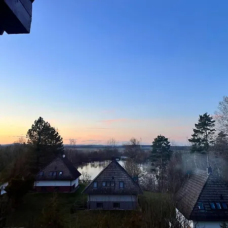 Lisa Am Silbersee 度假居 *